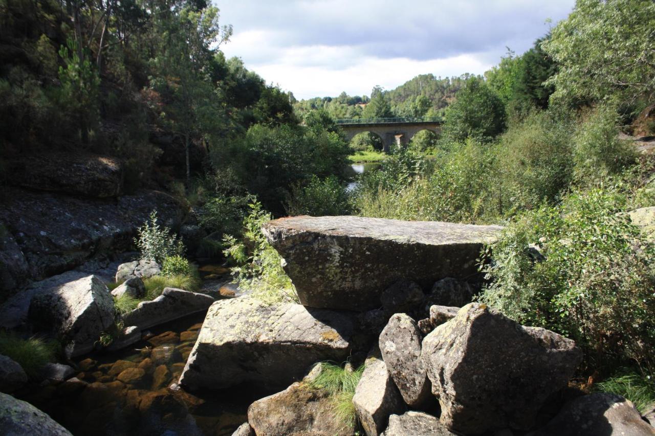 Villa Retiro Da Arminda Canedo  Esterno foto